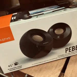 Creative Pebble USB Power Supply with Active Speaker 4.4 W Powerful Output 45 ^0 Upward Driver Heavy Bass Passive Drivers , blk
