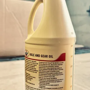 Pennzoil Multi- Purpose Gear Lubricant Qt. Plastic Bottle