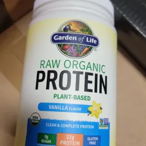 Garden of Life Raw Organic Protein Vanilla Powder, 20 Servings - Certified Vegan, Gluten Free, Organic, Non-GMO, Plant Based Sugar Free Protein Shake with Probiotics & Enzymes, 4g BCAAs, 22g Protein