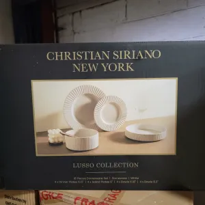 Christian Siriano Lusso 16-Piece Dinnerware Set Stoneware, White